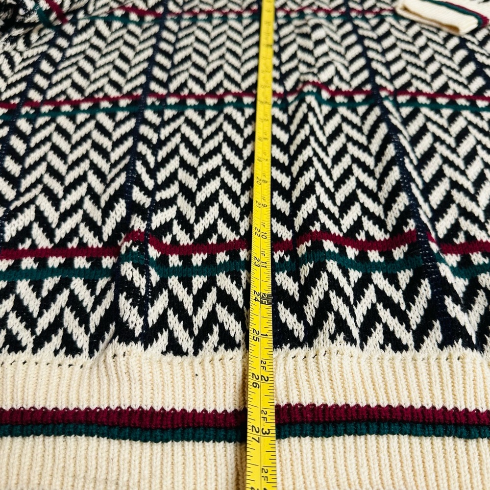 St John Bay Black and White Patterned‎ Sweater - Picture 7 of 8